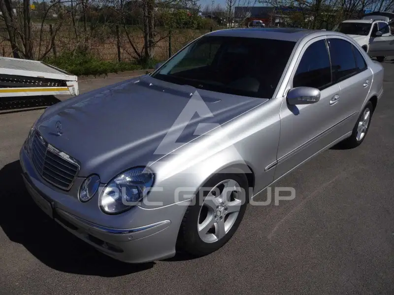 2005 Mercedes Benz E 270