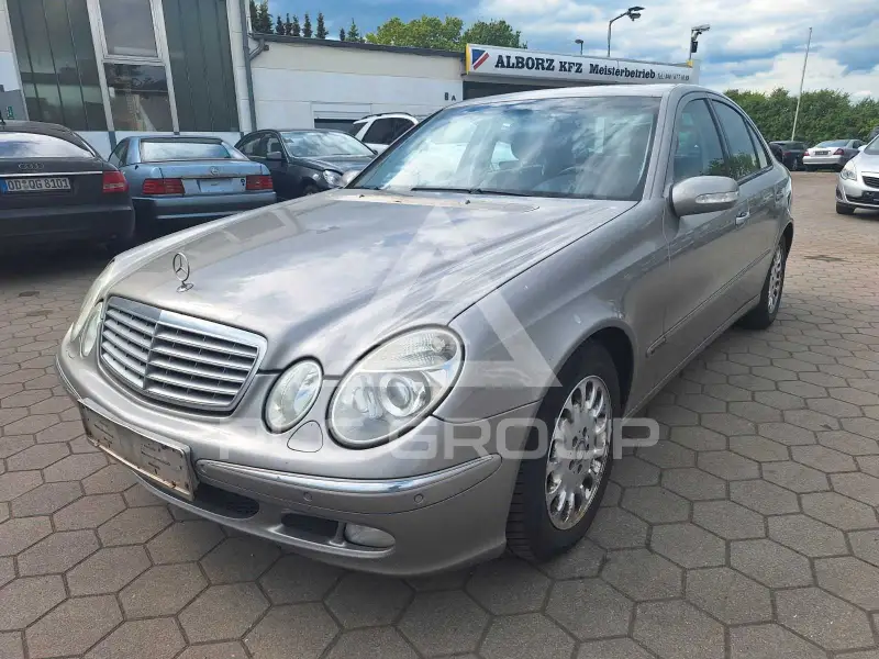 2005 Mercedes Benz E 270