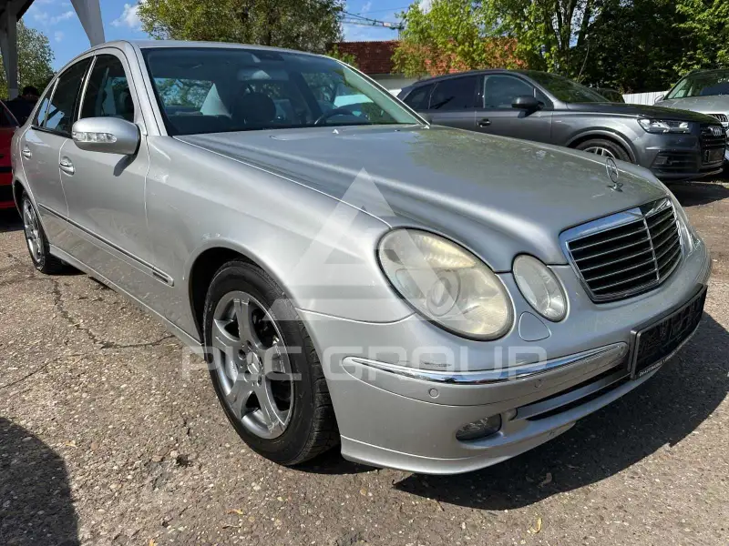 2005 Mercedes Benz E 270