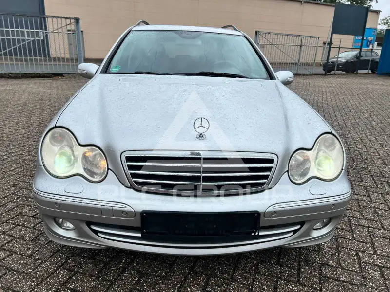 2005 Mercedes Benz C 270