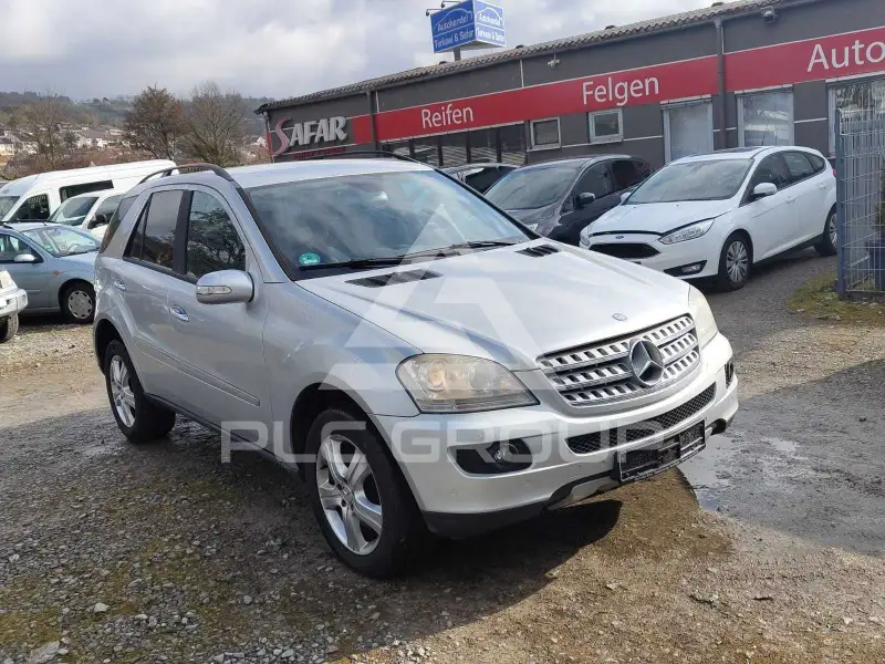 2005 Mercedes Benz ML 280