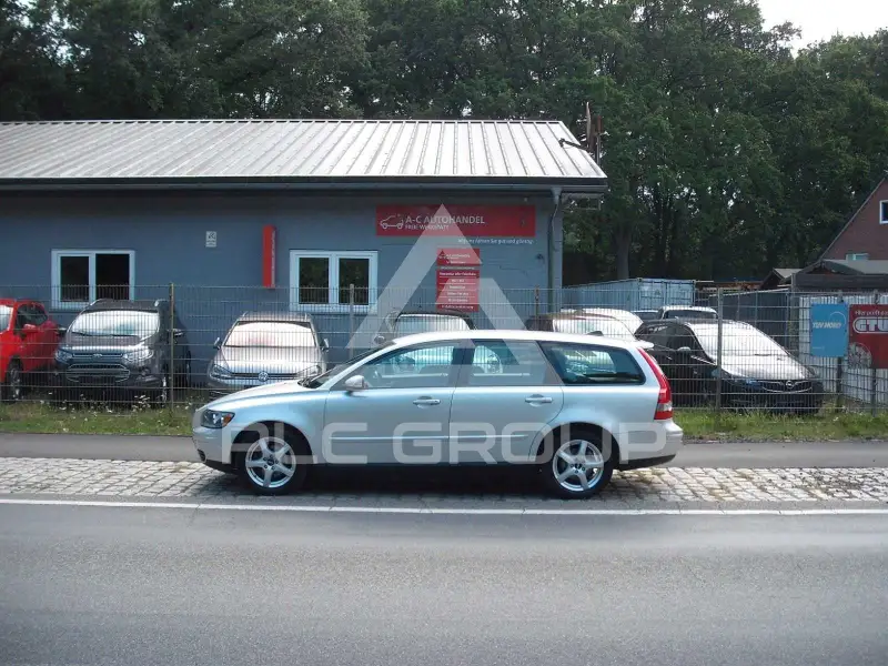 2005 Volvo V50
