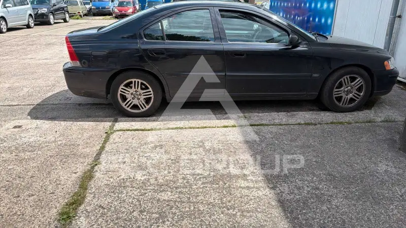 2005 Volvo S60