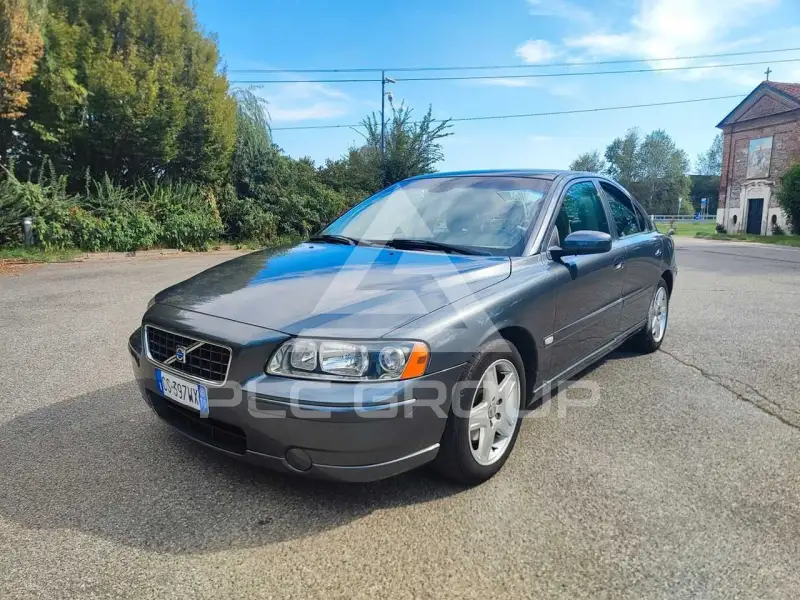 2005 Volvo S60