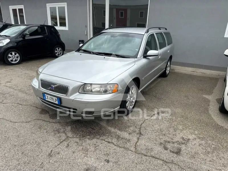 2005 Volvo V70