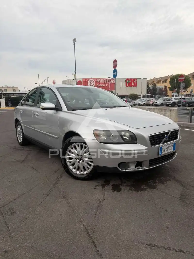 2005 Volvo S40
