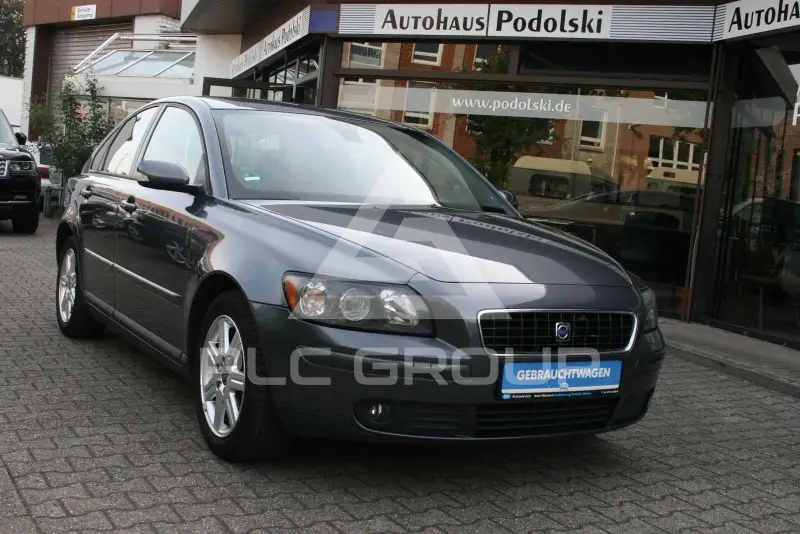 2005 Volvo S40