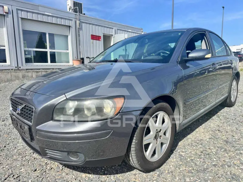 2005 Volvo S40