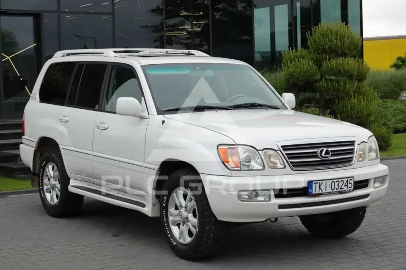 2005 Lexus LX470