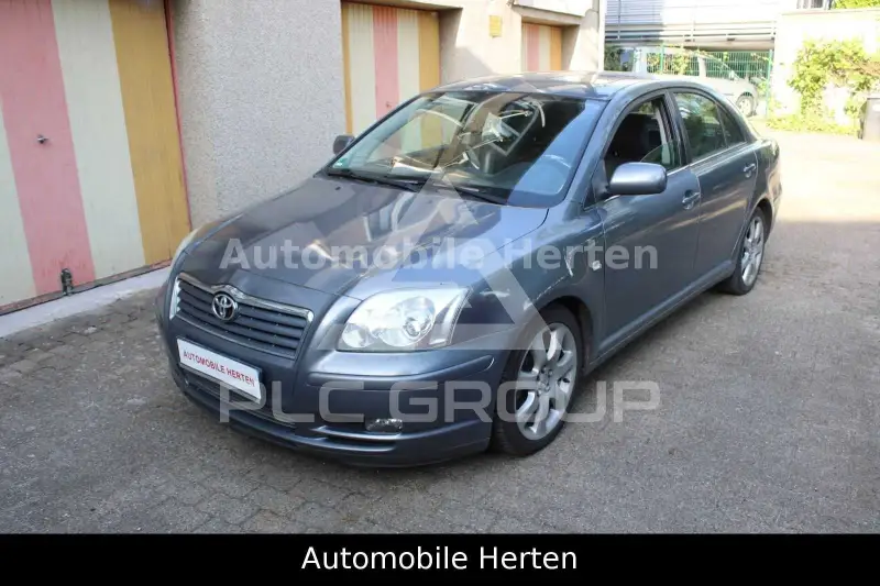 2005 Toyota Avensis