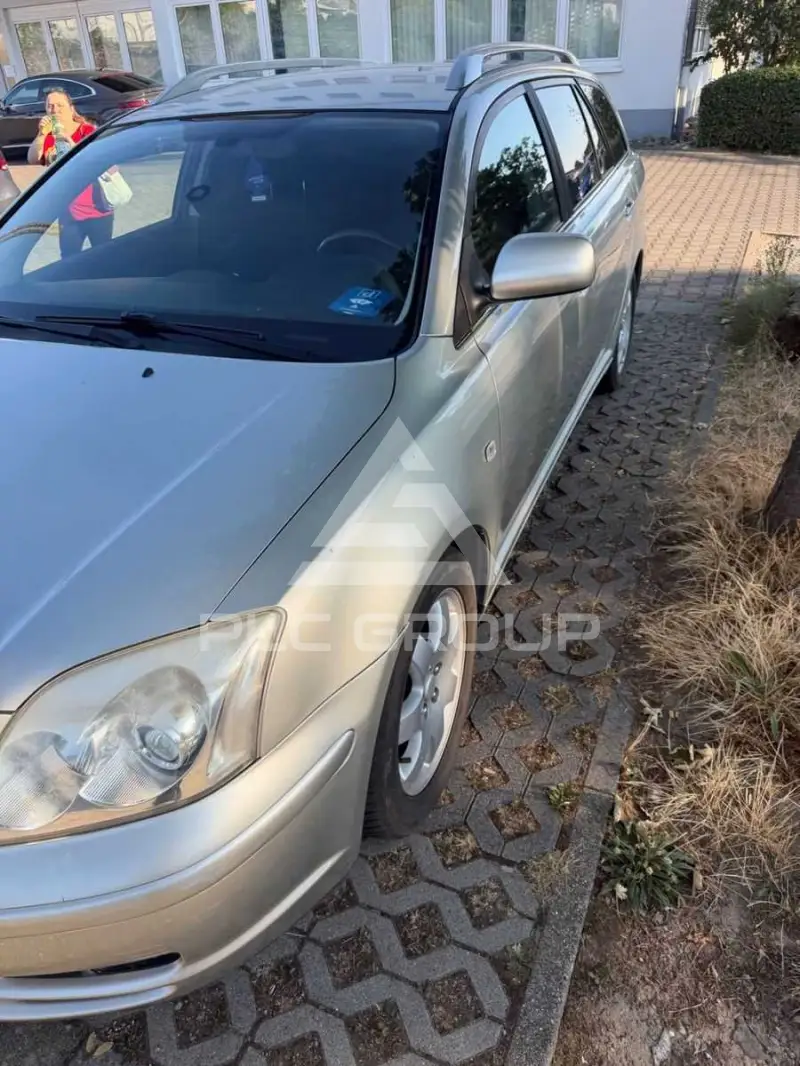 2005 Toyota Avensis