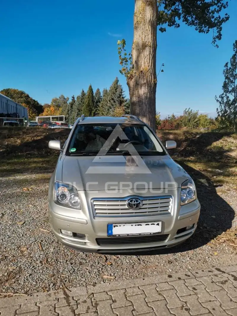 2005 Toyota Avensis