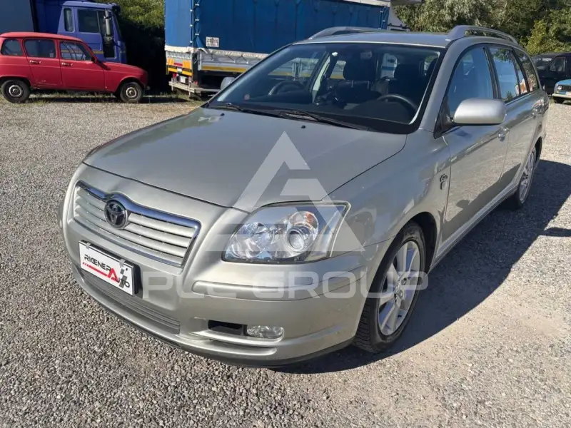 2005 Toyota Avensis