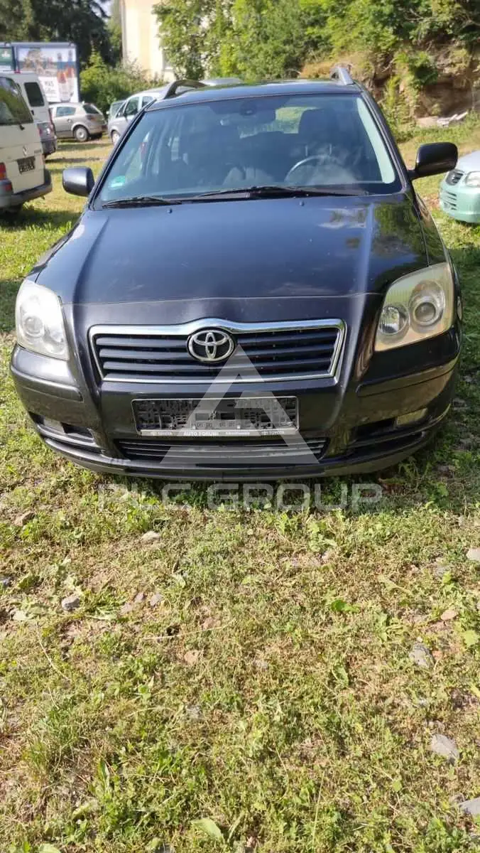 2005 Toyota Avensis