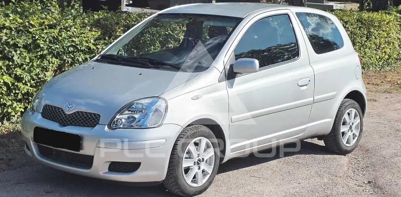2005 Toyota YARIS