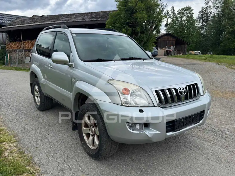 2005 Toyota LAND CRUISER