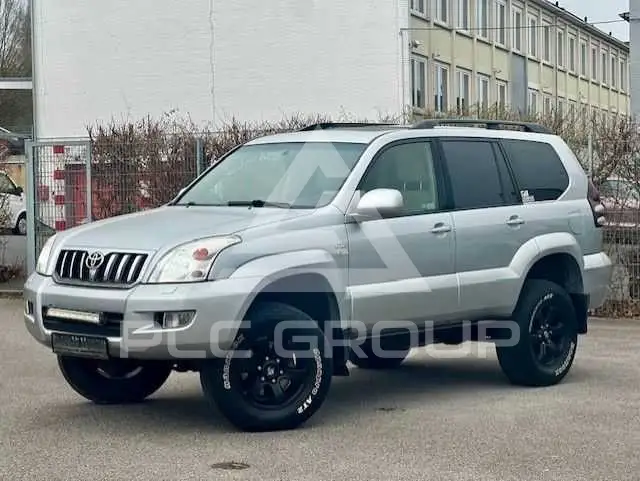 2005 Toyota LAND CRUISER