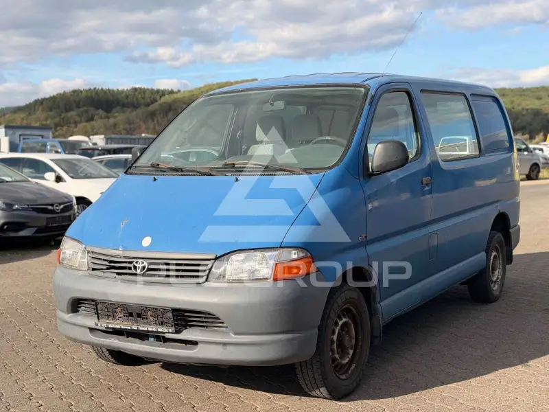 2005 Toyota Hiace