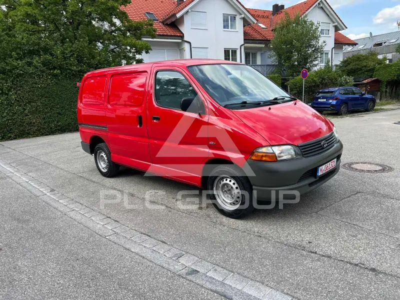 2005 Toyota Hiace
