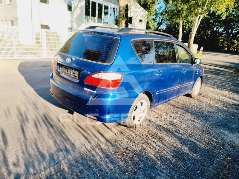 2005 Toyota Avensis