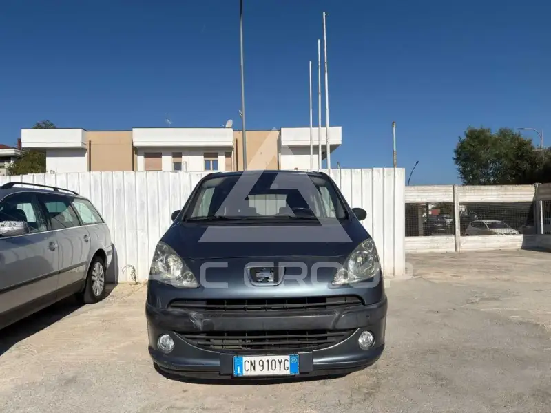 2005 Peugeot 1007