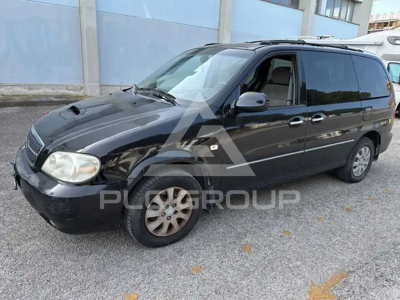 2005 KIA Carnival