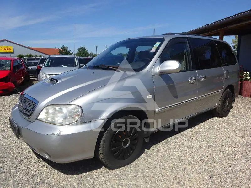2005 KIA Carnival