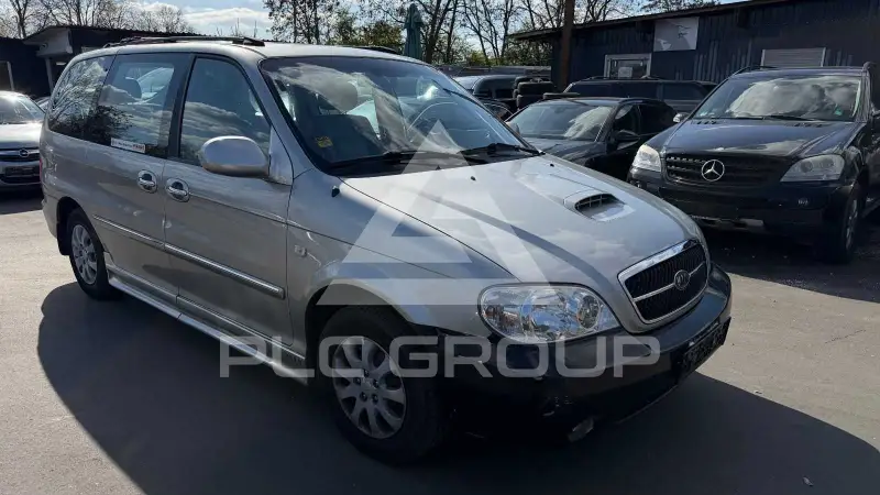 2005 KIA Carnival