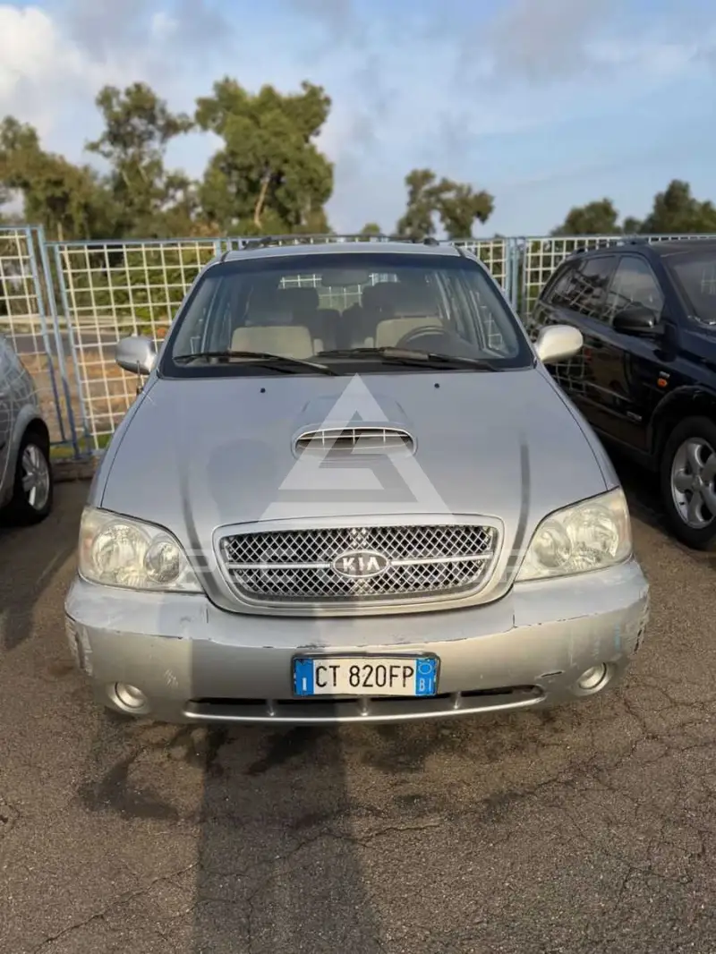 2005 KIA Carnival