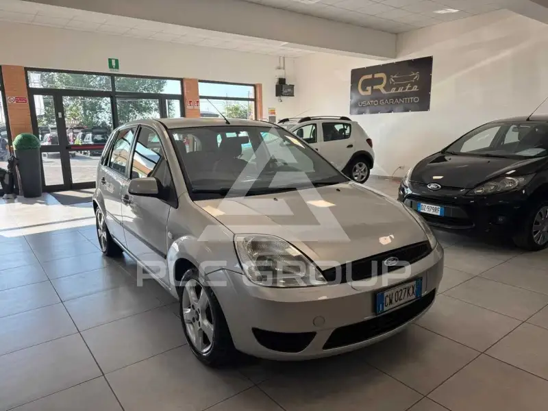 2005 Ford FIESTA
