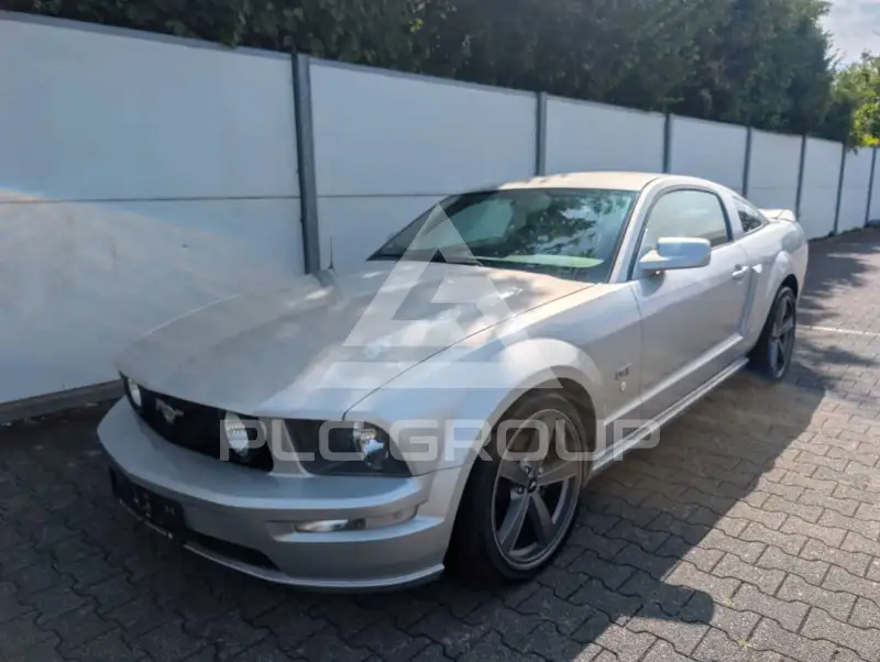 2005 Ford MUSTANG