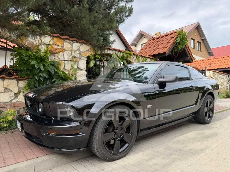 2005 Ford MUSTANG