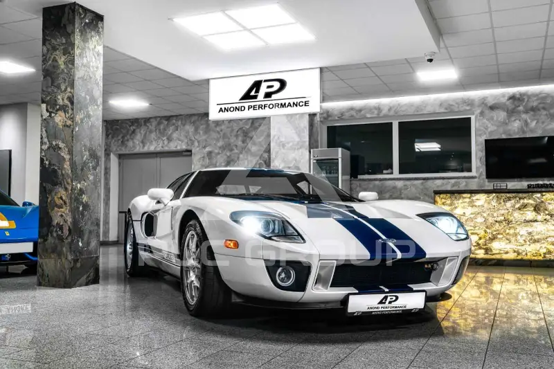 2005 Ford GT