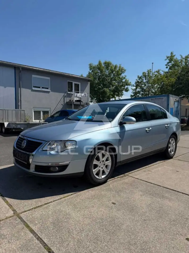 2005 Volkswagen Passat