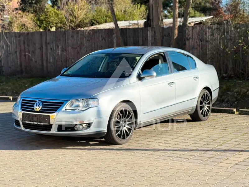 2005 Volkswagen Passat