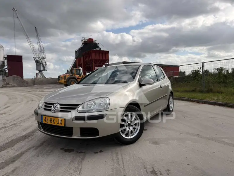 2005 Volkswagen GOLF