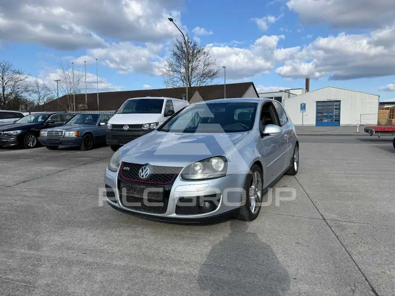 2005 Volkswagen GOLF