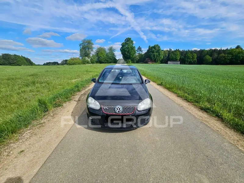 2005 Volkswagen GOLF