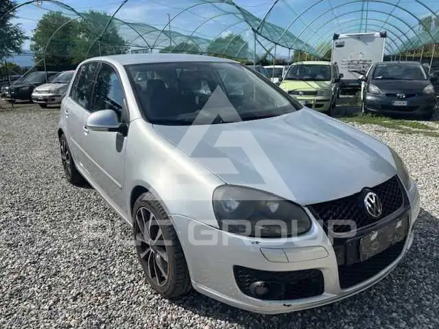 2005 Volkswagen GOLF