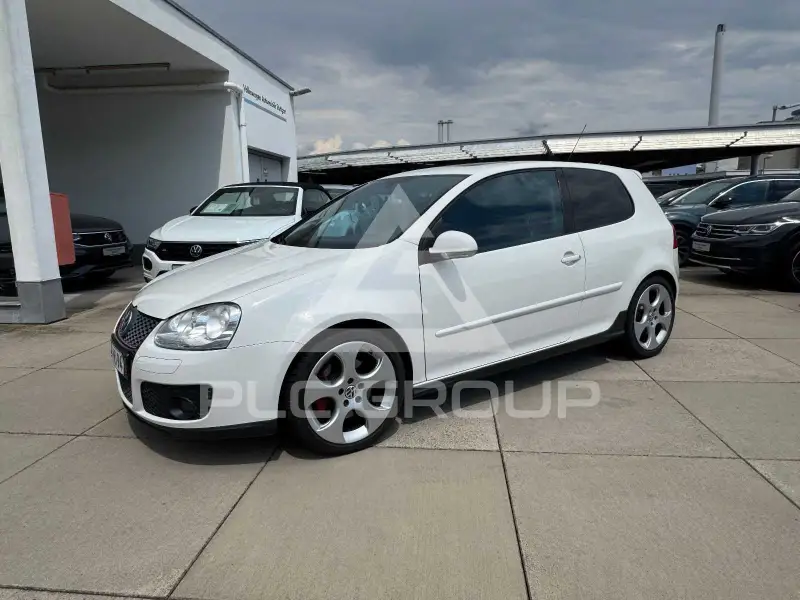 2005 Volkswagen GOLF