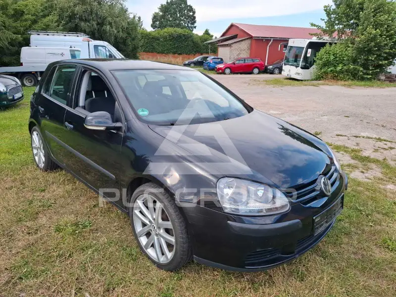 2005 Volkswagen GOLF