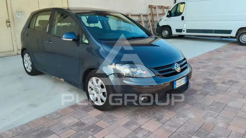 2005 Volkswagen GOLF