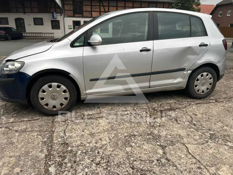 2005 Volkswagen GOLF