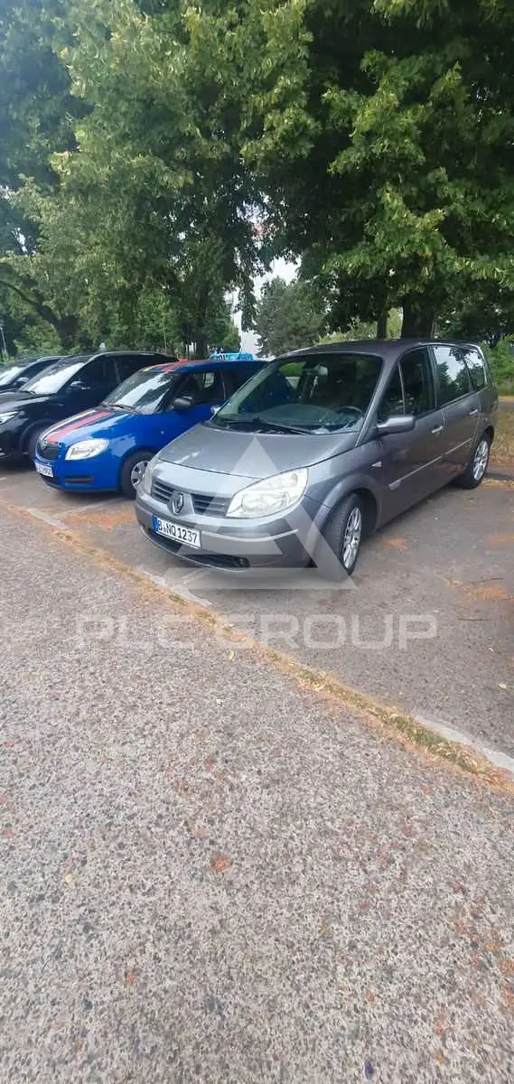 2005 Renault Scenic