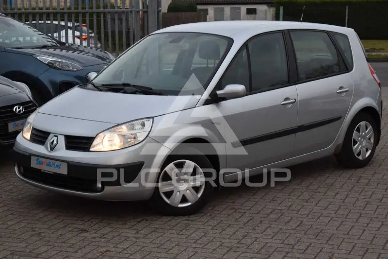 2005 Renault Scenic