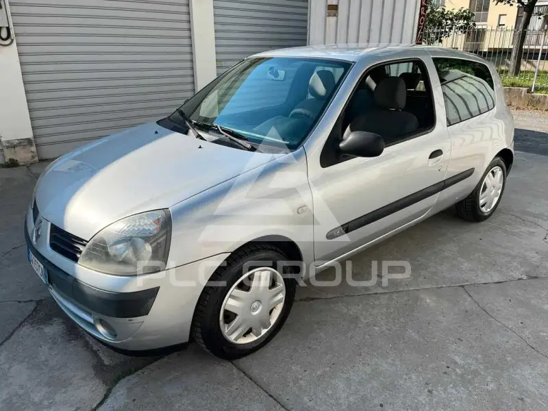 2005 Renault Clio