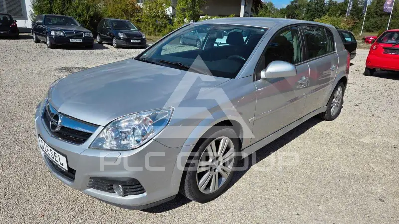2005 Opel Signum