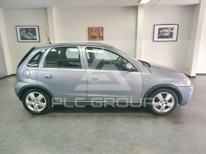 2005 Opel Corsa
