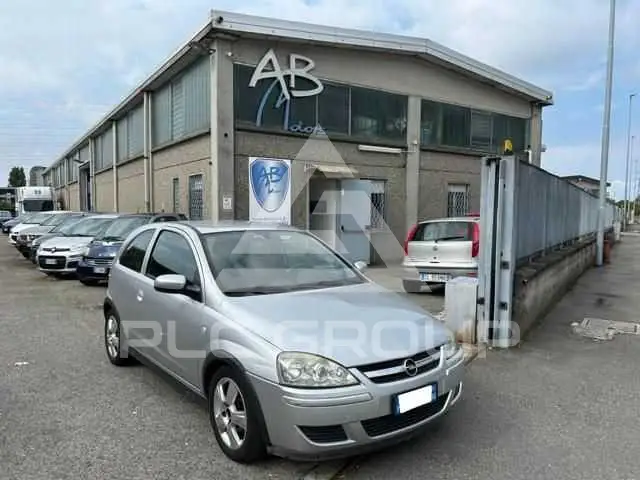 2005 Opel Corsa