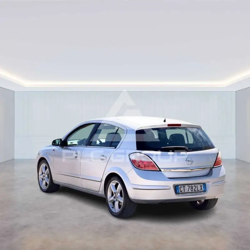 2005 Opel Astra